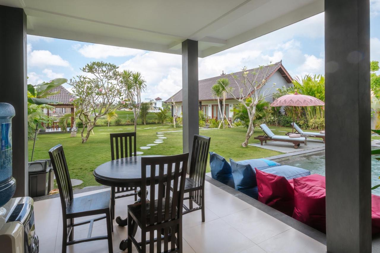 Carik Bali Guest House Canggu Buitenkant foto