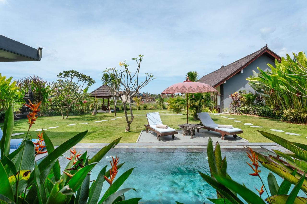 Carik Bali Guest House Canggu Buitenkant foto