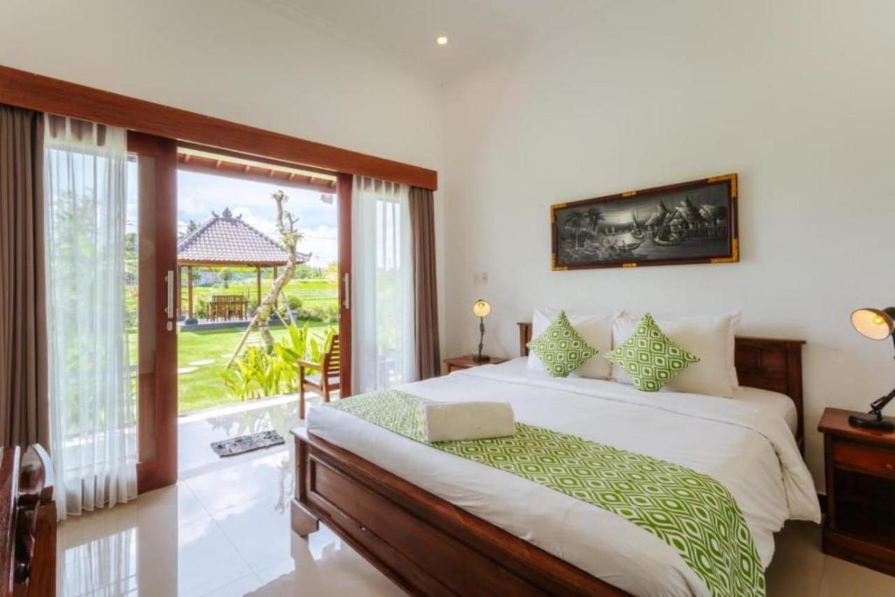 Carik Bali Guest House Canggu Buitenkant foto